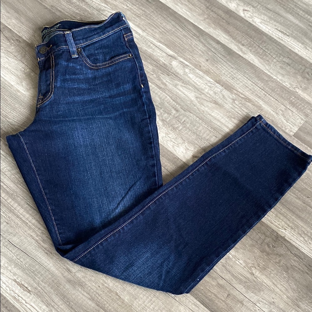 💜 2/$25 Dark Blue Women's Jeans - Picture 2 of 3